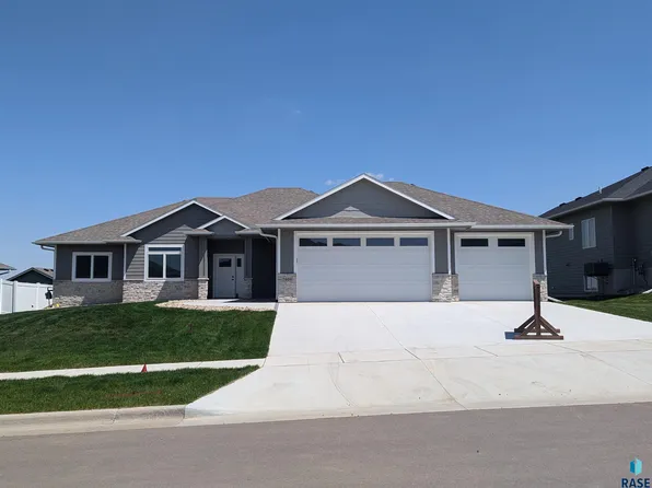 2604 S Galena Ave, Sioux Falls, SD 57110