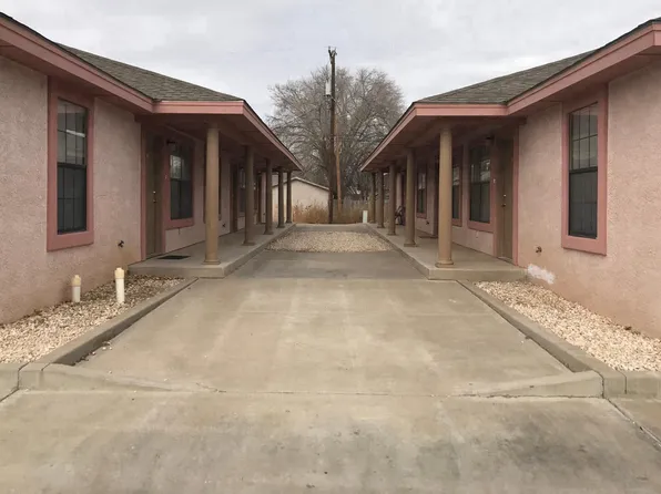 704 W 17th Ln APT 3, Portales, NM 88130
