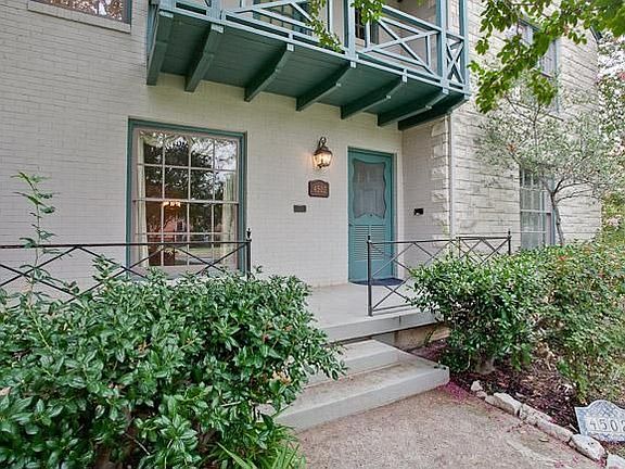 2nd image of 4502 University Blvd