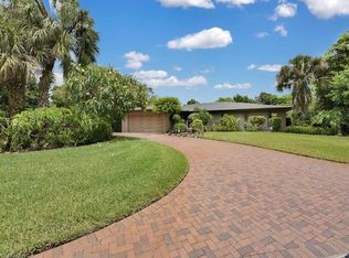 700 Regatta Rd, Naples, FL 34103