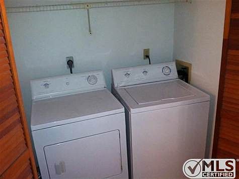 5th image of 1241 Continental Ct #7