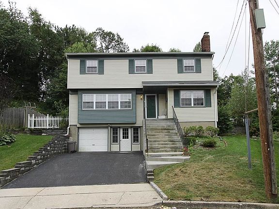 3rd image of 19 Johnston Ave