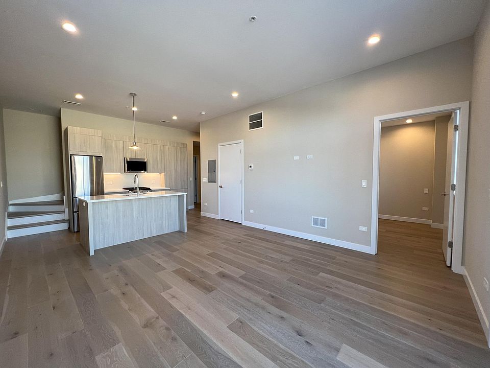 1st image of 3757 N Sheffield Ave #Penthouse 42