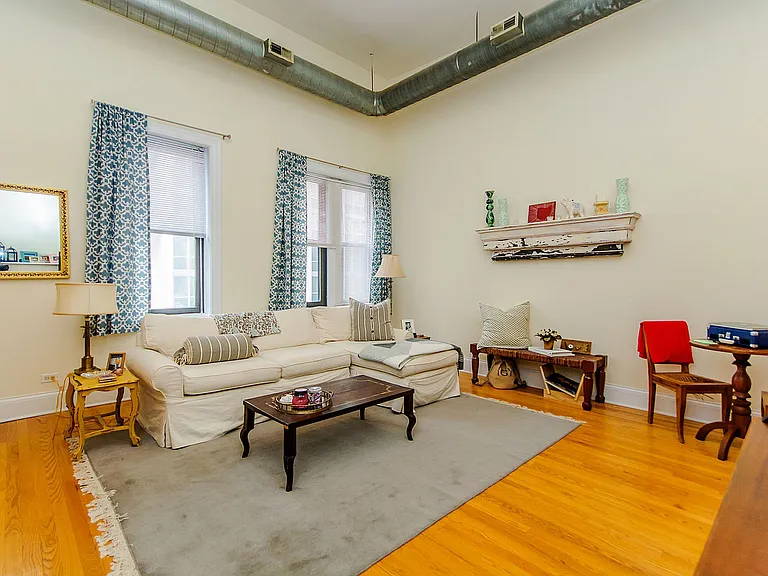 531 N Wells St #166-W — Photo 10
