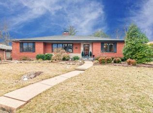 5921 Highfield Rd, Saint Louis, MO 63109