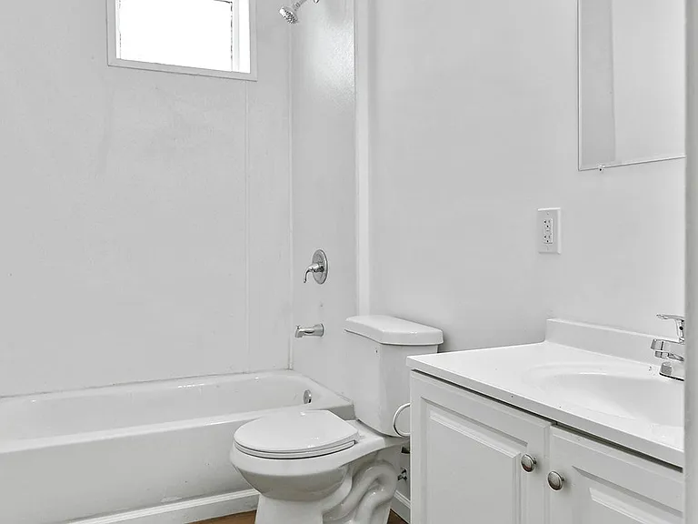 4620 Pope Ave — Photo 13