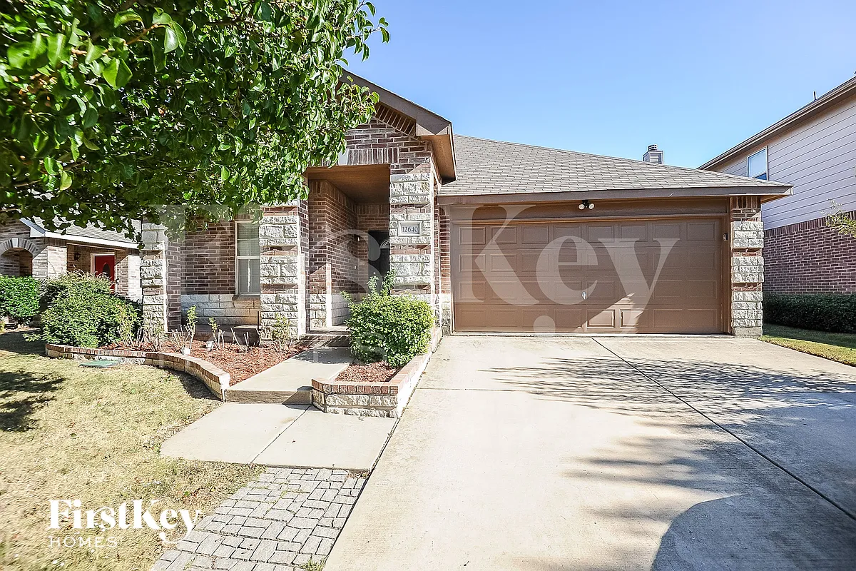 Building Photo - 12640 Shady Cedar Dr