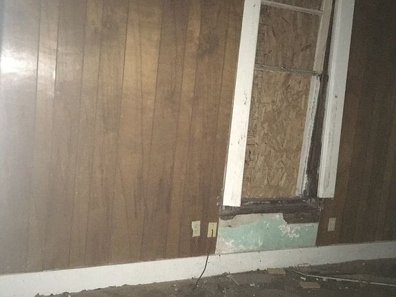 2nd image of 543 E Alston Ave