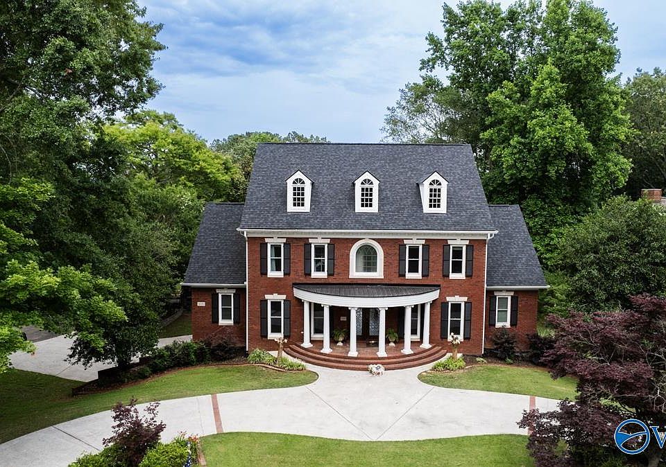 1st image of 3000 Bogey Cir SE