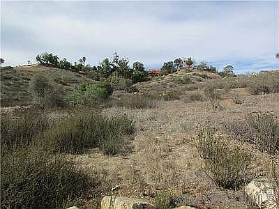 2nd image of 2425 Canyon Rd