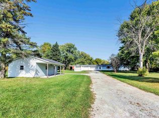 4076 County Road G, Oshkosh, WI 54904