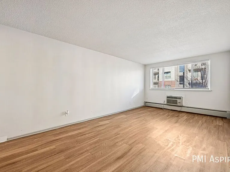 1545 Quitman St #201 — Photo 3