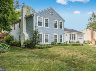 7205 Sampal Pl, Springfield, VA 22153