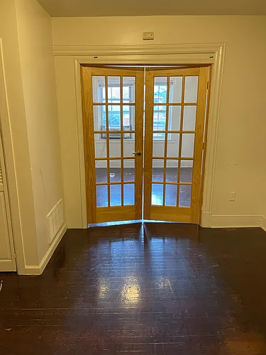 2440 N Charles St #19 Photo 1