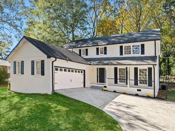 2145 Tudor Castle Way, Decatur, GA 30035