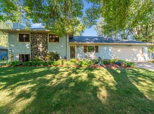 5927 Alta Vista Rd, Ames, IA 50010