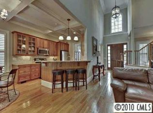 1101 Thistle Ct, Charlotte, NC 28211