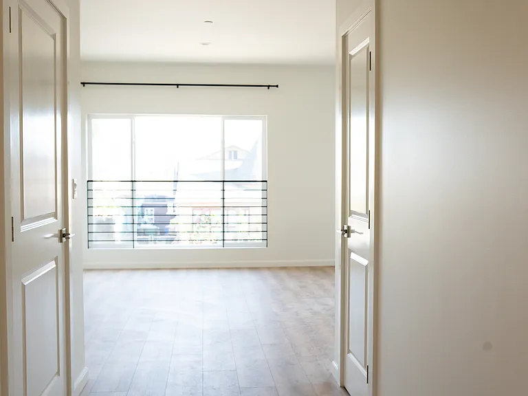 5259 Lexington Ave #1 — Photo 8