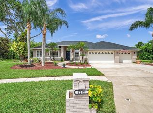 6212 Nimes Ct, Lutz, FL 33558