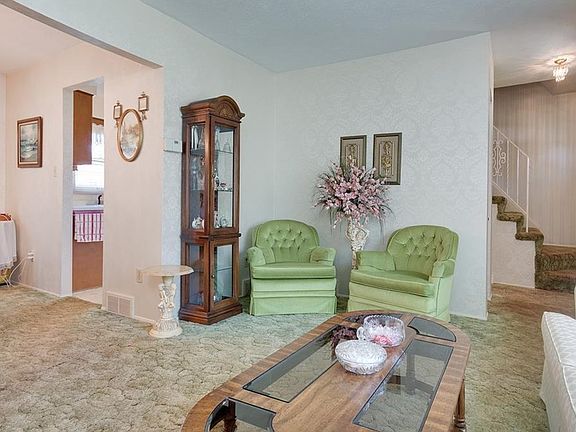 4th image of 4956 Swetland Blvd
