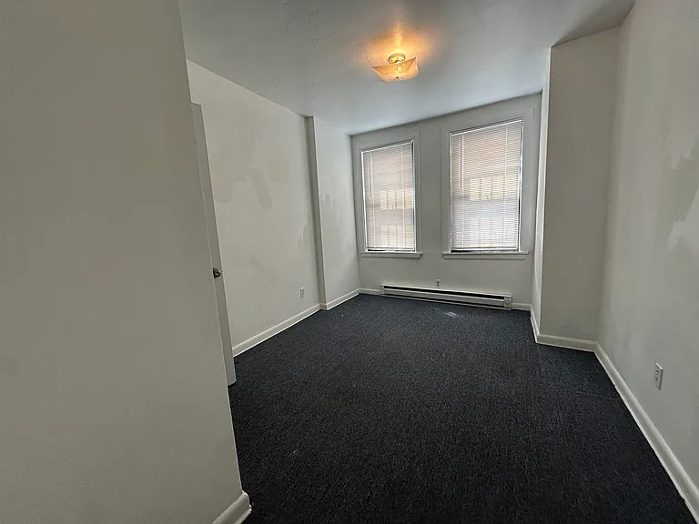 410 Market St #B — Photo 5