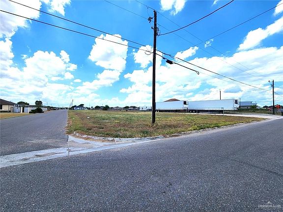 3rd image of 4515 Melody Ln
