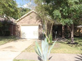 2414 Raintree Village Dr, Katy, TX 77449