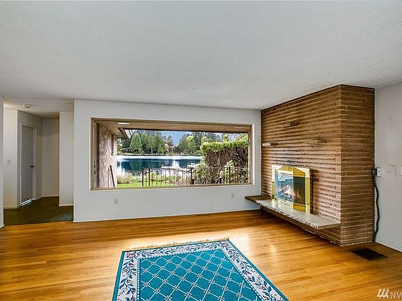 5th image of 12597 Corliss Ave N