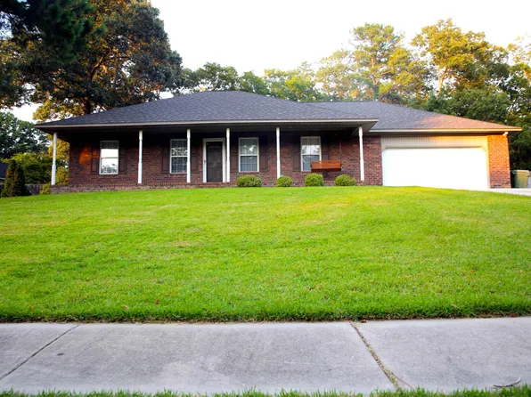 3020 British Ln, Sumter, SC 29153