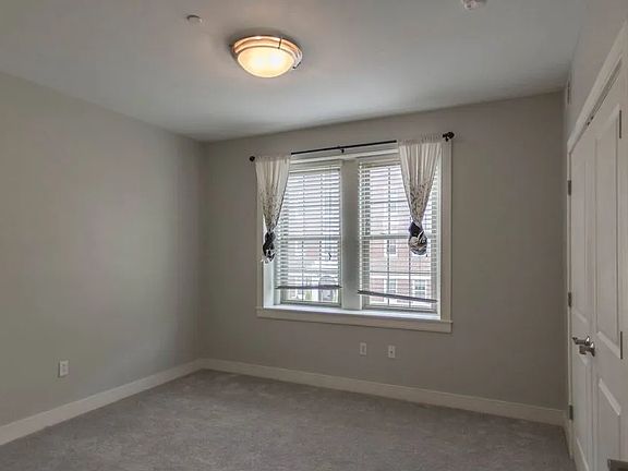 5th image of 4300 Spruce St