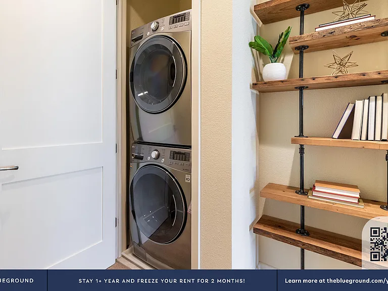 Washer/Dryer in Apartment