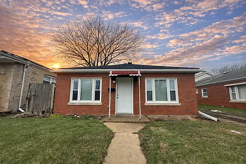 14916 Langley Ave Photo 1