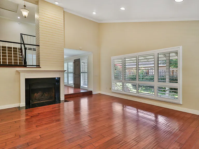 1164 S Galesmoore Ct — Photo 9