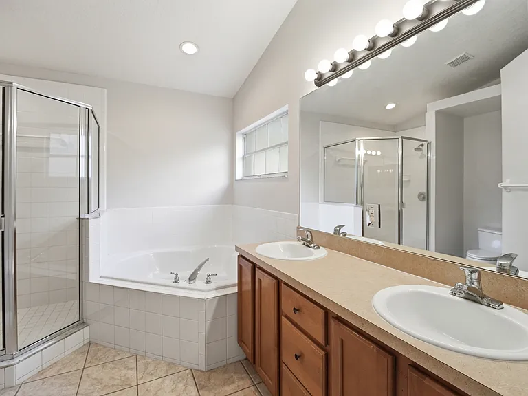 2368 Sweetwater Blvd — Photo 19