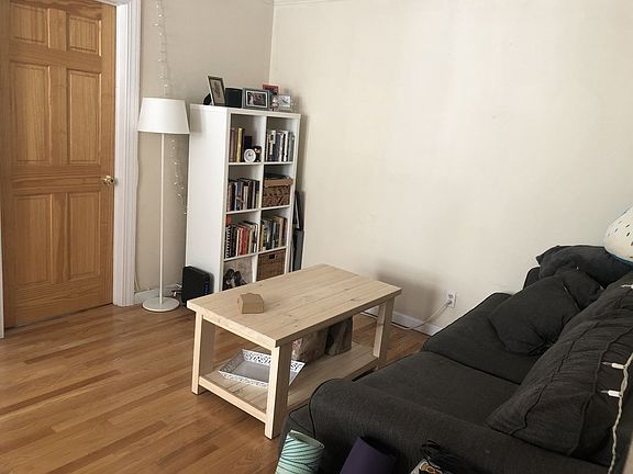 5th image of 3183 30th St APT 3F