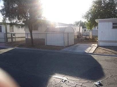 1st image of 4976 Stanley Ave