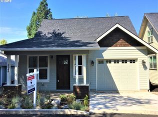 2849 Adams St, Eugene, OR 97405