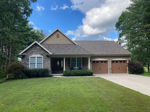 422 Lakeshore Dr, Russell Springs, KY 42642