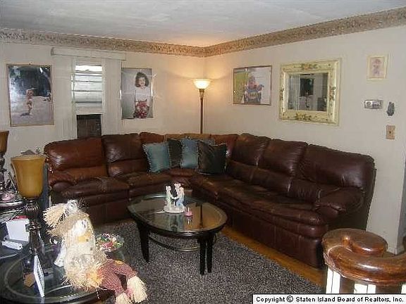 3rd image of 95 Crafton Ave