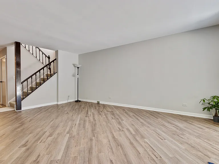 834 Swallow St — Photo 12