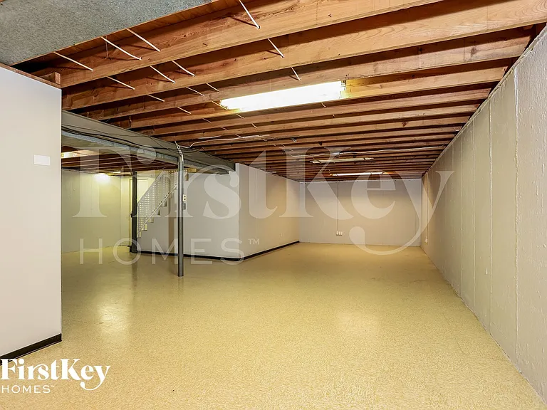13235 Delft Dr — Photo 13