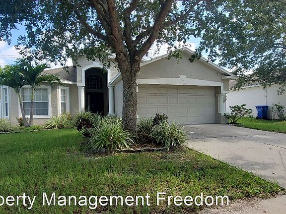 2nd image of 8102 Carriage Pointe Dr