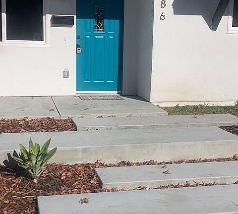 2nd image of 1986 Oceanaire Dr
