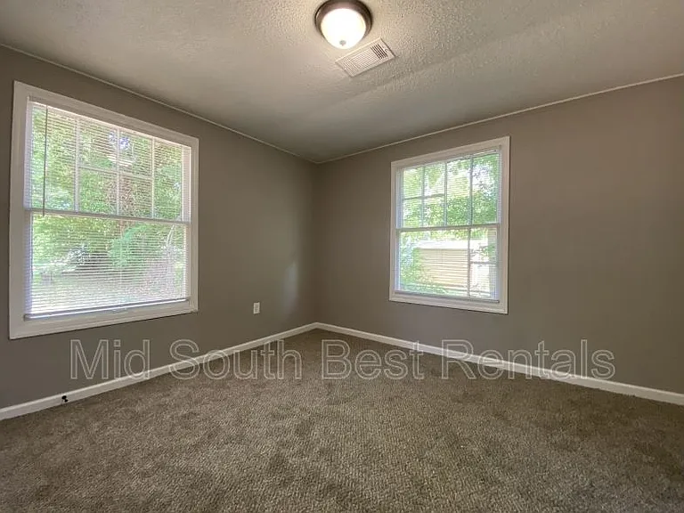 1710 Wolfe St #A — Photo 7