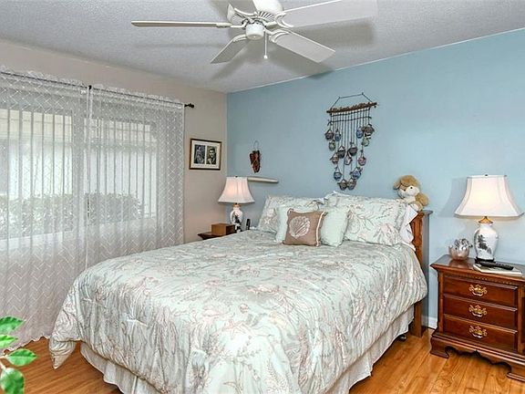 4th image of 2516 Riverbluff Pkwy #V-202