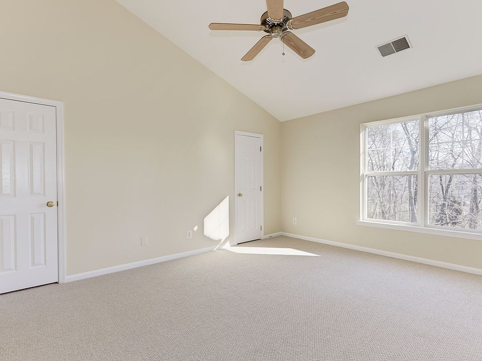 1st image of 43103 Autumnwood Sq