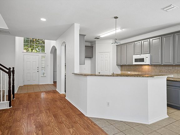 5th image of 4401 Caledonia Creek Ln