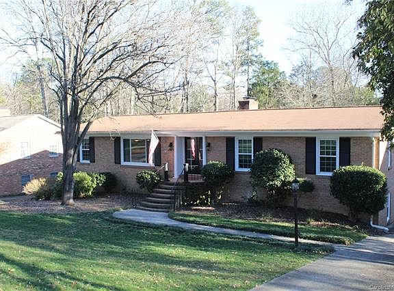 2nd image of 1231 Brockton Ln