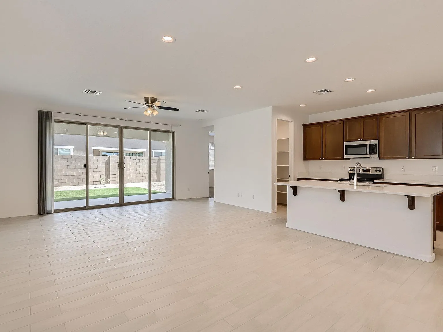 4 bed, 1840 sqft, $2,400 — Photo 1