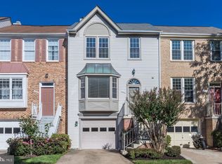 1227 Bond St, Herndon, VA 20170